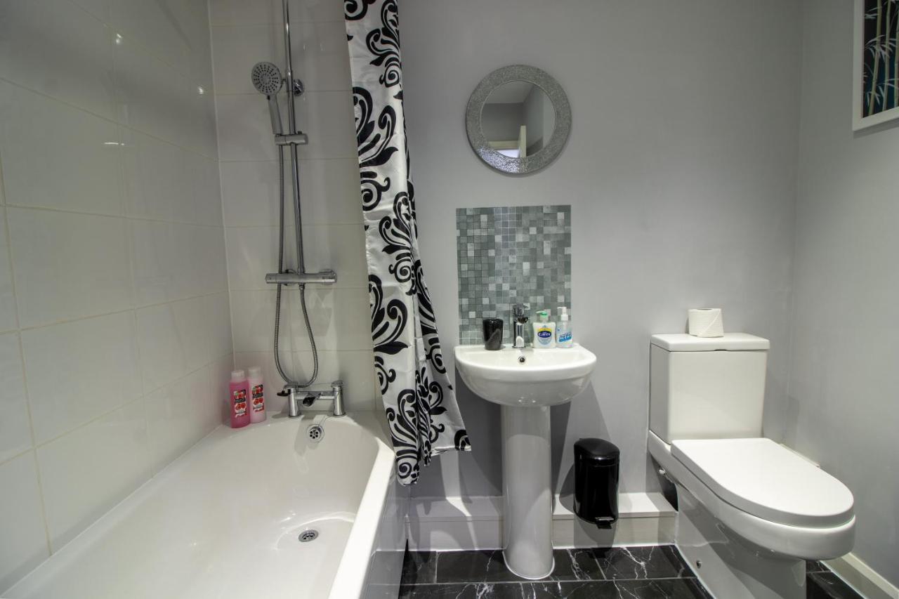 Modern & Cosy- Ideal For Small Families & Couples Бриксем Экстерьер фото
